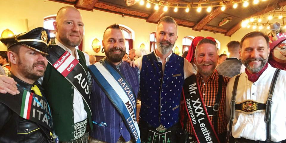 Krachlederne statt Chaps: Das Starkbierfest in München