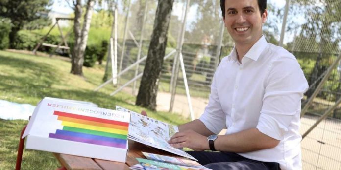 Christoph Wiederkehr mit der Regenbogenfamilien-Infobox